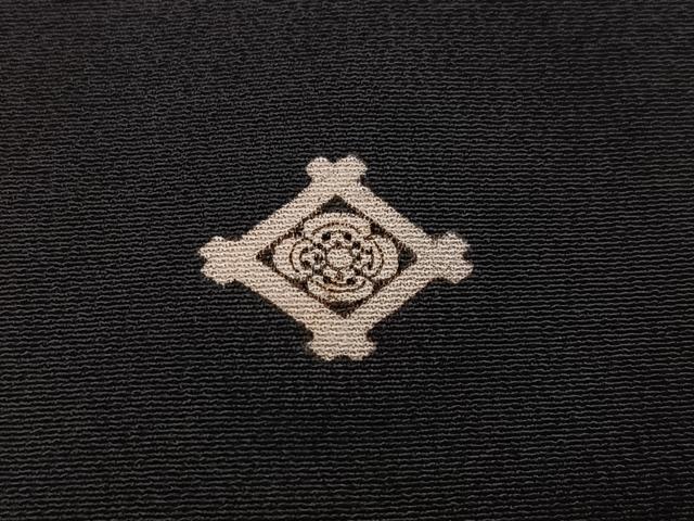 平和屋着物▼セミアンティーク 黒留袖 刺繍 松竹梅風景文 金彩 正絹 逸品 AABE1219ph