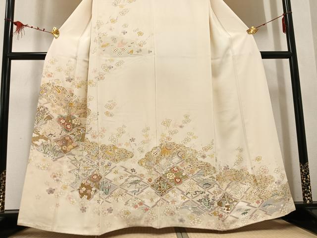 平和屋着物●訪問着 駒刺繍 松皮菱草花宝尽くし 金彩 正絹 逸品 AABE3994ph