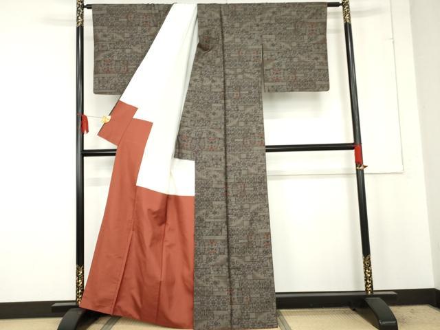 平和屋着物●本場大島紬 カタス7マルキ 泥染 色紙重ね花唐草文 正絹 逸品 AABE5349cs