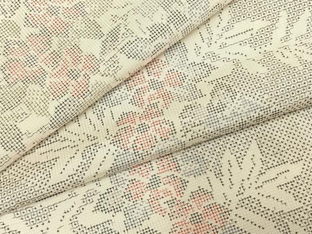 平和屋着物●本場大島紬 白大島 120亀甲 草花文 正絹 逸品 未使用 AABE5484fy