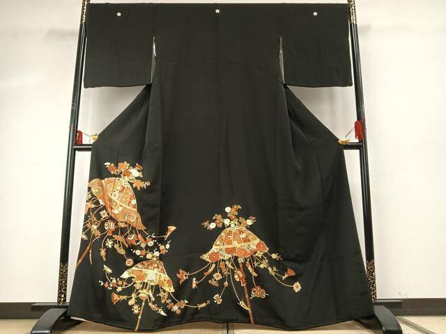 平和屋着物●創業460年・千總 黒留袖 駒刺繍 つるし飾り吉祥文 金糸 金彩 三越扱い 正絹 逸品 AABE5809fy
