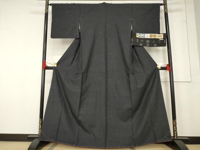 平和屋着物●本場大島紬 純泥染め 手織り カタス7マルキ 花尽くし 平山絹織物謹製 証紙付き 正絹 逸品 未使用 AABE7778ck