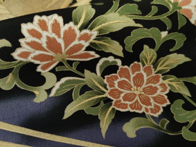平和屋着物●豪華黒留袖 駒刺繍 孔雀更紗花文 暈し染め 金彩 正絹 逸品 未使用 AABE8609cs