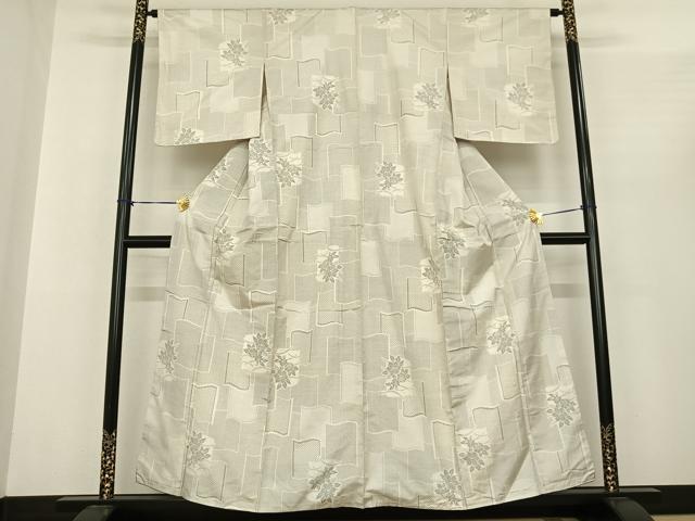 平和屋着物●本場大島紬 白大島 120亀甲 瓦草花文 正絹 逸品 AABF0305fy