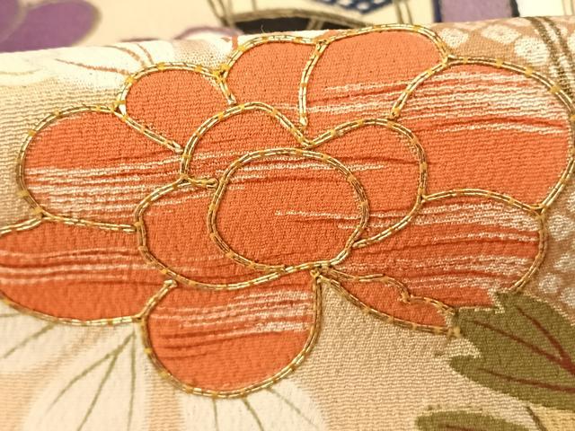 平和屋着物●アンティーク 大正ロマン 黒留袖 駒刺繍 扇面花文 金糸 正絹 逸品 AABF0368fy