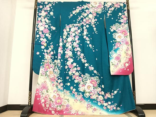 平和屋着物●豪華振袖 刺繍 草花文 暈し染め 金糸 金彩 銀通し地 正絹 逸品 AABF0529fy