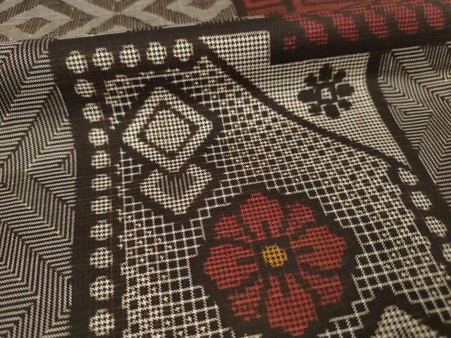 平和屋着物●本場大島紬 龍郷絣色紙重ね花文 正絹 逸品 AABF0958ck