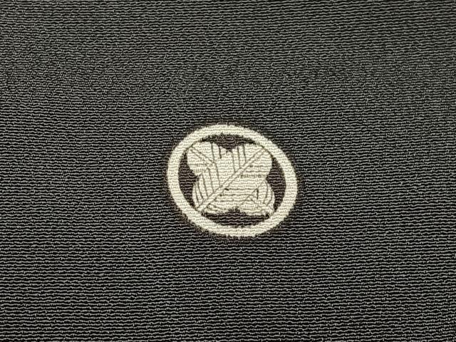 平和屋着物■豪華黒留袖 駒刺繍 菱文 金彩 正絹 逸品 AABF1206oa