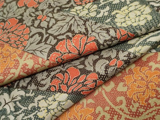 平和屋着物●本場染大島紬 更紗花唐草文 正絹 逸品 未使用 AABF3014cs