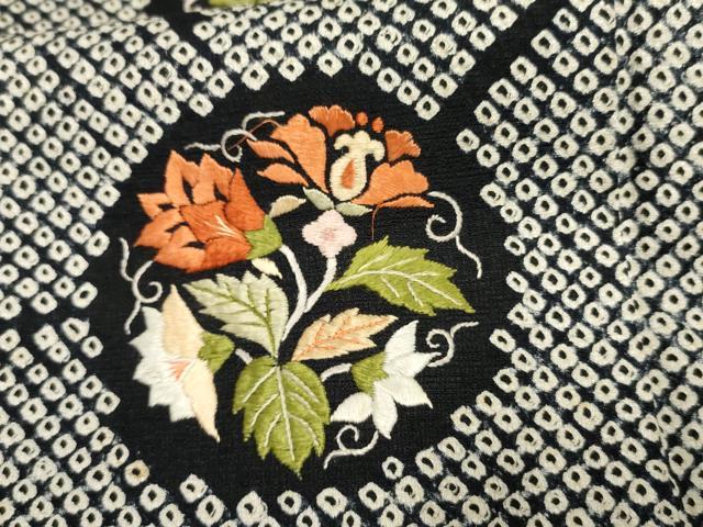 平和屋着物●訪問着 絞り 刺繍 更紗花文 黒地 正絹 逸品 AABF3025cs