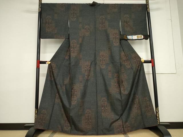 平和屋着物●本場大島紬 カタス7マルキ 短冊花文 松元勝彦作 証紙付き 正絹 逸品 AABF3604ck