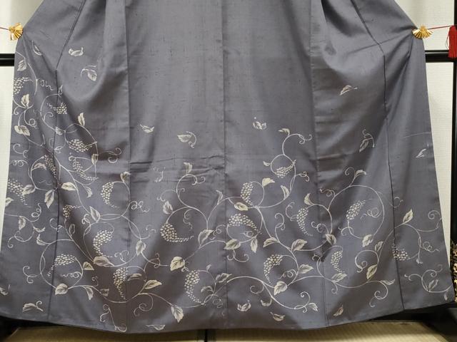 平和屋着物●訪問着 紬地 ろうけつ染め 葡萄唐草文 正絹 逸品 AABF5195cs