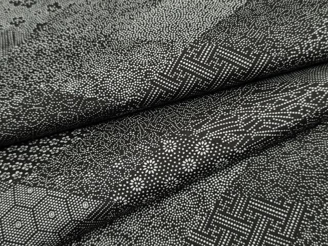 平和屋着物●本場染大島紬 江戸小紋 百柄 黒地 正絹 逸品 AABF5201cs