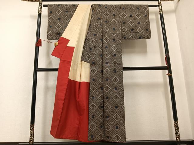 平和屋着物●本場大島紬 龍郷絣 正絹 逸品 AABF6086ph