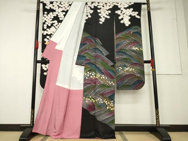 平和屋着物●豪華振袖 立波花文 黒地 金彩 正絹 逸品 未使用 AABF6140ck
