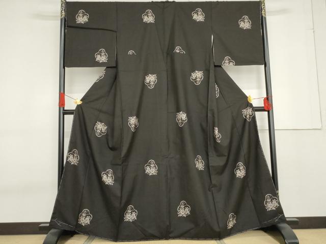 平和屋着物●本場大島紬 地空き カタス9マルキ 草花文 黒地 正絹 逸品 未使用 AABF6638cs