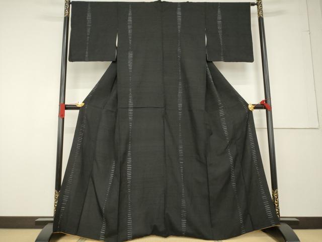 平和屋着物●上質な紬 絞り 立涌文 黒地 正絹 逸品 AABF7009ck