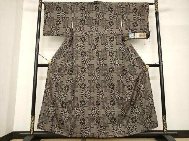 平和屋着物●本場大島紬 純泥染 手織り 一元7マルキ 短冊花文 久保特製 証紙付き 正絹 逸品 AABF7073ck