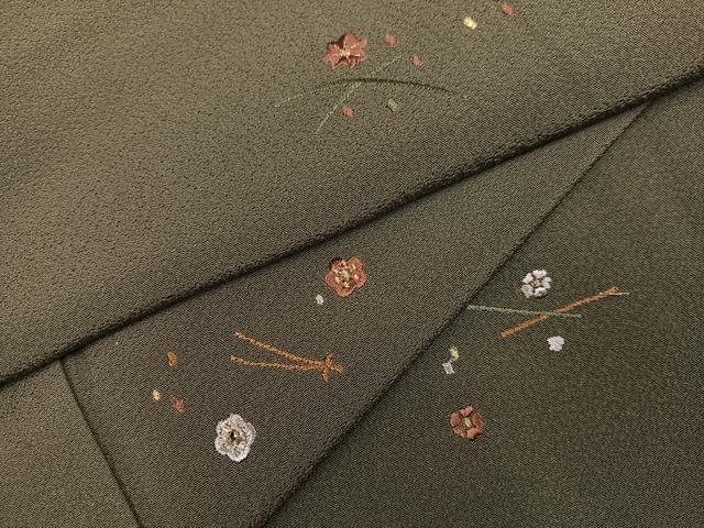 平和屋着物●上質な小紋 刺繍 梅芝文 正絹 逸品 未使用 AABF8095ph