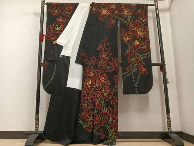 平和屋着物●豪華振袖 刺繍 ろうけつ染め 梅文 黒地 金彩 正絹 逸品 AABF8132ph