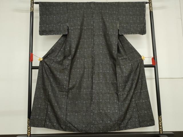 平和屋着物●本場大島紬 花唐草文 黒地 正絹 逸品 AABF9046cs