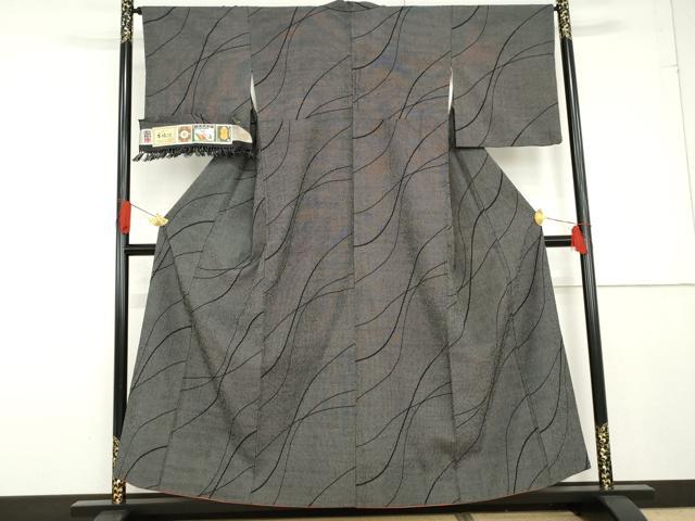 平和屋着物●本塩沢 よろけ縞 黒地 証紙付き 正絹 逸品 AABF9106cs