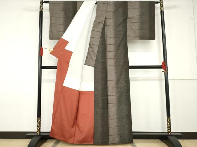 平和屋着物●本場大島紬 泥染め カタス9マルキ 霞横段間道 ますいわ屋扱い 正絹 逸品 AABF9139cs