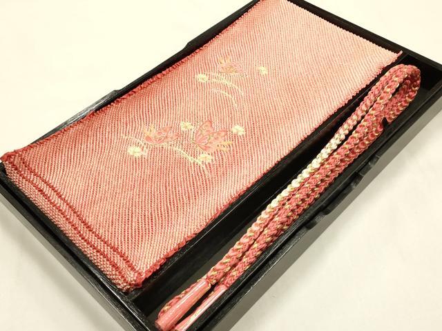 平和屋本店●和装小物 帯締め・帯揚げセット 総絞り 刺繍 舞蝶芝花文 暈し 金糸 正絹 逸品 未使用品あり AABF9376ay