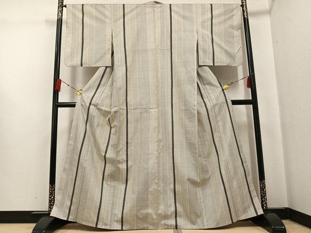 平和屋着物●東郷織物謹製 本場大島紬 白大島 160亀甲 間道 正絹 逸品 AABF9564ph