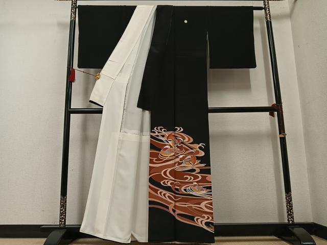 平和屋着物●豪華黒留袖 友禅 刺繍 流水鴛鴦文 金糸 正絹 逸品 AABF9597ph
