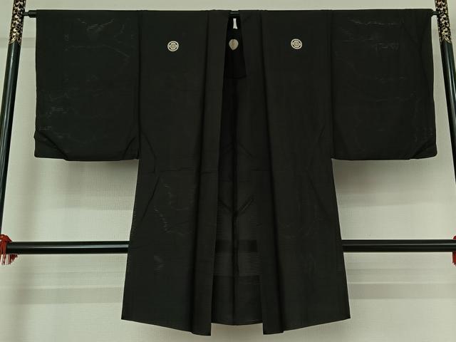平和屋着物▽男性 羽織 黒紋付 スリーシーズン 春夏秋 塵除け 暗黒色 正絹 逸品 AABG0217jh
