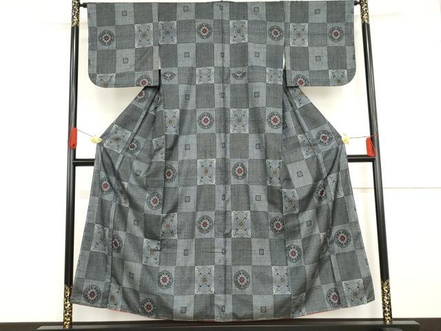 平和屋着物●本場大島紬 割込絣 市松花文 正絹 逸品 未使用 AABG0328cs