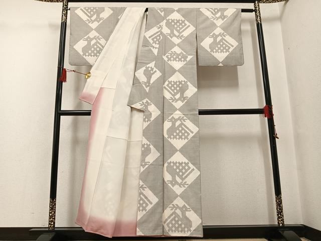 平和屋着物●本場大島紬 白大島 一元7マルキ 有栖川文様 正絹 逸品 AABG0404ph