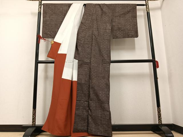 平和屋着物●本場大島紬 一元7マルキ 幾何学文様 正絹 逸品 AABG0433ph