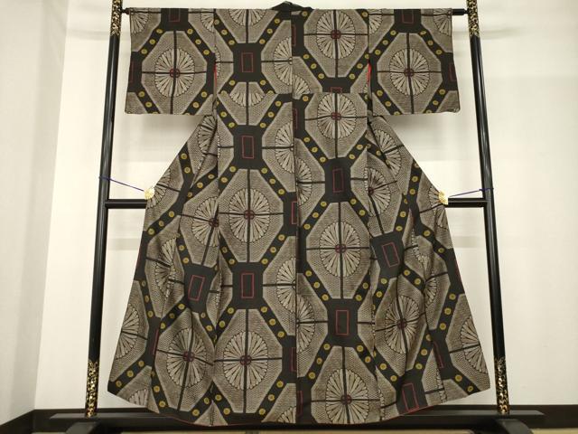 平和屋着物●本場大島紬 アンティーク大島 亀甲花文 正絹 逸品 AABG0801ck