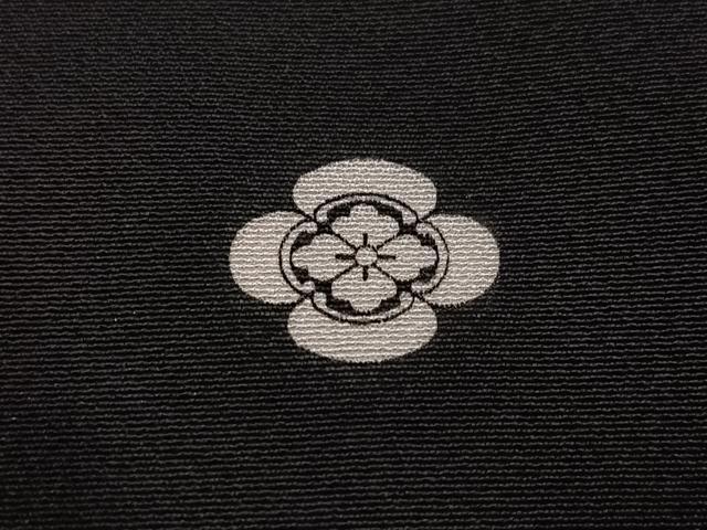 平和屋着物●人間国宝 五代 田畑喜八 黒留袖 駒刺繍 群れ鶴立波文 金彩 正絹 逸品 AABG1083ph
