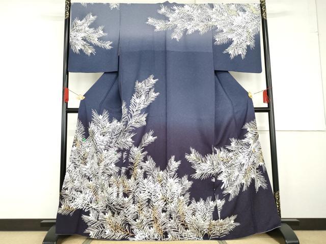 平和屋着物●螺鈿作家 藤本隆士 雲母塾 訪問着 松 暈し染め 金銀彩 銀通し地 正絹 逸品 AABG2701cs