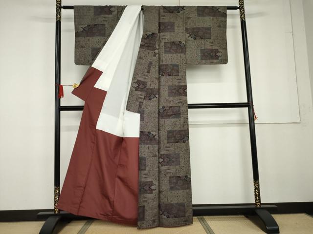 平和屋着物●本場大島紬 純泥染め 手織り カタス9マルキ 色紙花文 有村紬工場謹製 証紙付き 正絹 逸品 AABG2800cs
