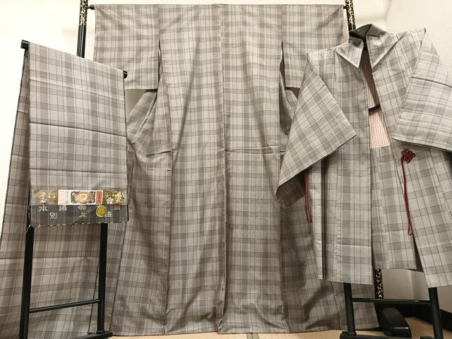 平和屋着物●都喜ヱ門 本場大島紬 アンサンブル 道行コートセット 泥染 車輪梅格子 藤絹織物謹製 正絹 逸品 未使用 AABG3450ph