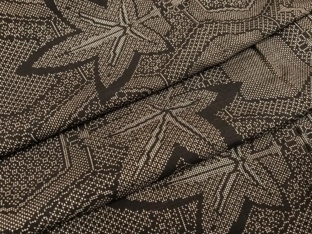 平和屋着物●本場大島紬 一元絣 楓亀甲文 正絹 逸品 AABG4153ph