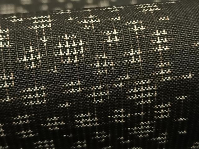 平和屋着物●本場大島紬 カタス7マルキ 間道 黒地 正絹 逸品 AABG4689fy