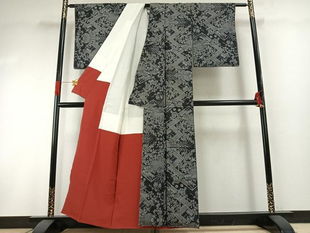 平和屋着物●本場大島紬 カタス9マルキ 草花文 黒地 正絹 逸品 未使用 AABG4787fy
