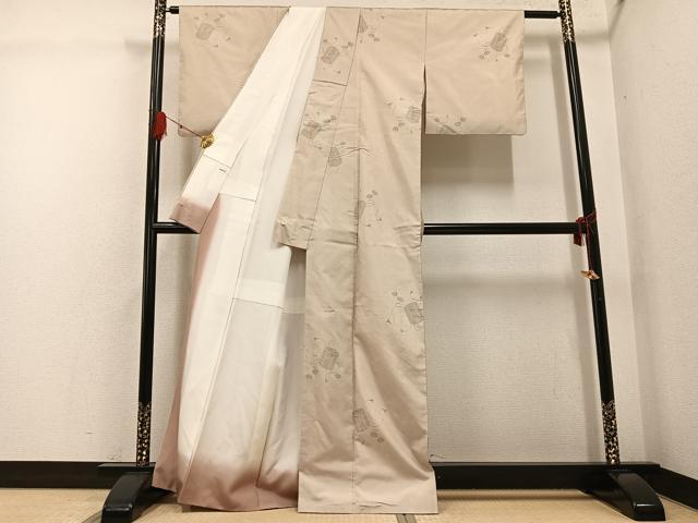 平和屋着物●本場大島紬 白大島 カタス7マルキ 貝桶文 正絹 逸品 AABG4873ph
