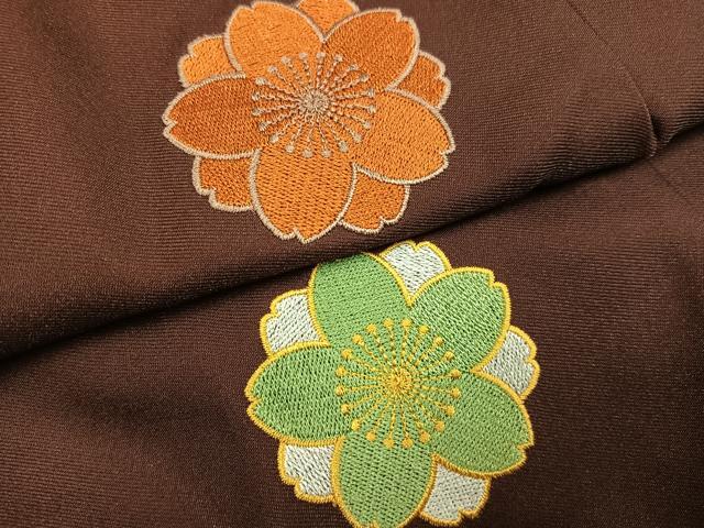 平和屋着物●女性 行灯袴 刺繍 舞桜文 洗える着物 AABG4910ph