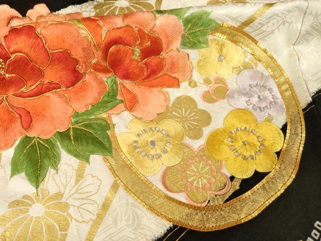 平和屋着物●豪華振袖 駒刺繍 絞り 花丸文 黒地 金彩 やまと誂製 正絹 逸品 AABG5248ck