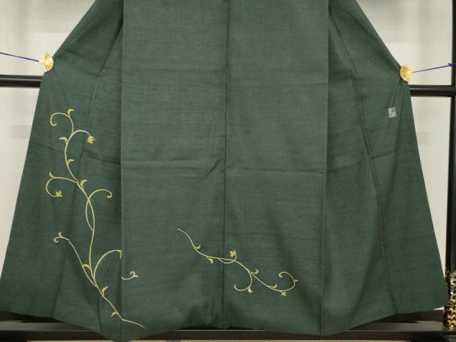 平和屋着物●創業460年・千總 訪問着 刺繍 本場結城紬地 花唐草文 黒緑色地 正絹 逸品 AABG5839ck