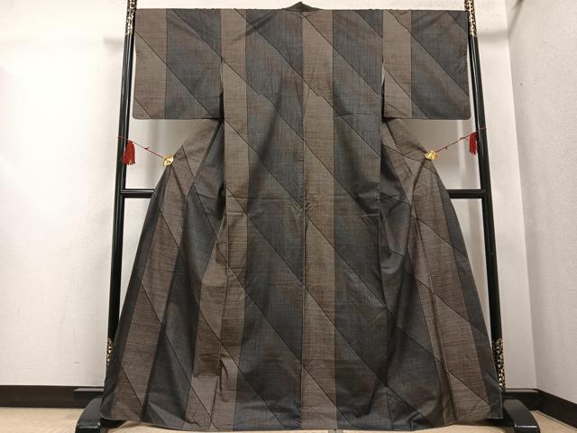 平和屋着物●本場大島紬 カタス7マルキ 間道 正絹 逸品 AABG6542ph