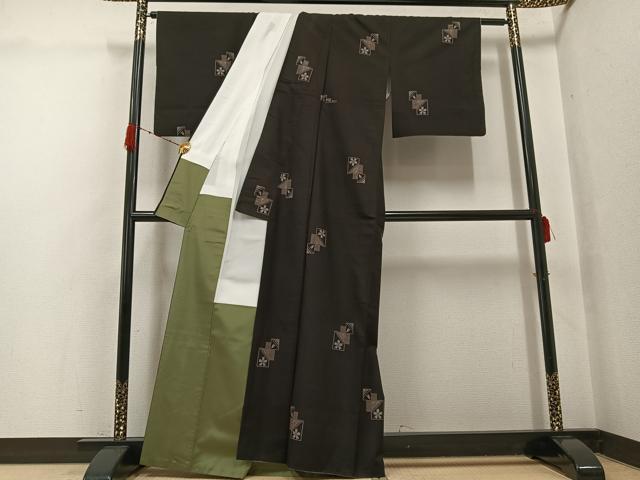 平和屋着物●本場大島紬 地空き カタス9マルキ 夜桜文 正絹 逸品 AABG7345ph