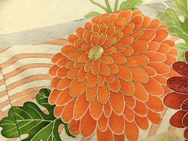 平和屋着物●セミアンティーク 振袖 駒刺繍 草花文 金彩 正絹 逸品 AABG7556ph