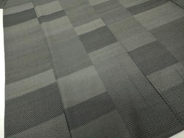 平和屋着物▽本塩沢 単衣 110亀甲 市松文 黒地 正絹 逸品 AABG7623ck